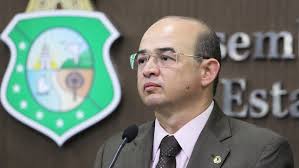 Justiça Eleitoral do Ceará aplica multa e livra deputado Sérgio Aguiar da  cassação