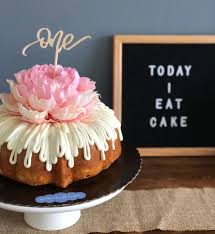Pin By Charisma On P A R T Y Bundt Cake Decorations Bundt Cake Pretty Birthday Cakes