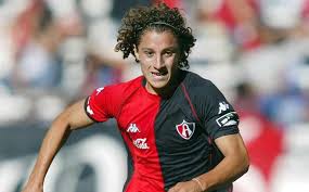 Andrés guardado plays for spanish league team sevilla triana vb (real betis) in pro evolution soccer 2020. El Pacto Con Su Madre Que Dejo A Andres Guardado Cerca Del Retiro