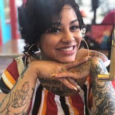 Allie Levi's Instagram, Twitter & Facebook