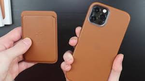 Their thin case for the iphone 12 pro max is.02 inches thick. Apple Leather Case For Iphone 12 And 12 Pro First Impressions Saddle Brown Youtube