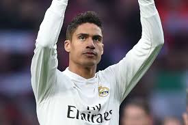 Varane declaró que fue una enorme sorpresa. Raphael Varane Wants To Remain At Real Madrid Manchester United Juventus Warned Off World Cup Winner Goal Com