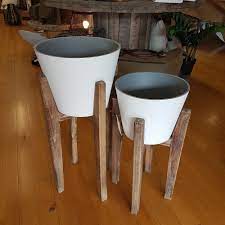 We did not find results for: Aaro Planter W Wooden Stand White Dapper Co Nz