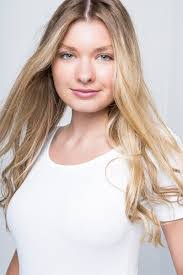 Faith Carpenter's Instagram, Twitter & Facebook