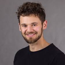 If you'd have told me 9 years ago that I'd go from finishing my first AWS  migration to working AT AWS, I'd have laughed at you.