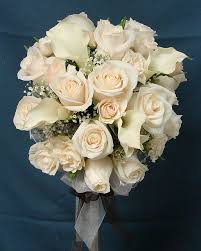 White Rose And Calla Lily Wedding Bouquet Calla Lily Bouquet Wedding Lily Bouquet Wedding Rose Wedding Bouquet