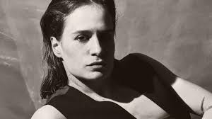 Apache 207, Janelle Monáe, King Krule, Christine and the Queens: Die  Pop-Alben der Woche im Soundcheck