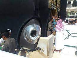 صورة تظهر الحجر الأسود بوضوح islamic architecture makkah masjid