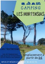 Découvrez ou redécouvrez les joies du camping à marseillan plage ! Aire De Camping Car Caravane Tente Emplacelent Nu Avec Electricite Petit Camping Plestin Les Greves Updated 2021 Prices