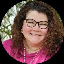 Holly Atherton's Instagram, Twitter & Facebook