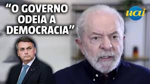 Lula ataca Bolsonaro e diz não acreditar em 'terceira via'