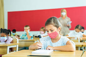 La mobilisation des #apprenants & des #formateurs de l'ecole du cuir continue ! Le Journal De Saint Barth Port Du Masque A L Ecole On Va Essayer De Tenir Bon