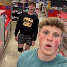 Gavin Sommerville (@gavinsommervil2)