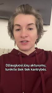 Juodkotė Meškutė: Unikalus Grybas Miške