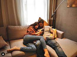 A ripost kiderítette, a pár az úszónő 30. O Shane Tusup Gyonyoru Baratnoje Courtney T Novemberben Mutatta Meg Eloszor Hazai Sztar Femina