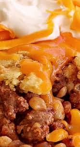 Trisha Yearwood S Cornbread Chili Casserole Recipes Food Network Recipes Main Dish Recipes