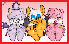 Virtua sonic is a virtual reality experience where you become the iconic hedgehog, traversing original zones, defeating enemies, collecting rings and, of course, using the terrain to your advantage to achieve high speeds. Benjipavvs On Twitter Sonic Girl Feet Tickle Thing