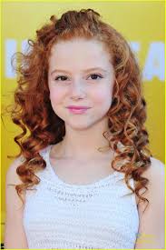 Sally Knotts's Instagram, Twitter & Facebook