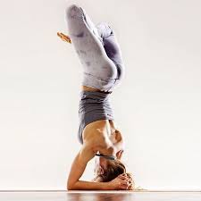 Padma Sirsasana Yoga Pictures Beautiful Yoga How To Do Yoga