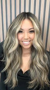 Soft and blended highlights with a cute moneypiece for my girl @ violet.bishop 🤍🤍🤍 #jvsalon #haemeehair #livedinhair #livedinblonde  #fallhair #hairoftheday #hawaiihair #hawaiihairstylist #hawaiihairsalon  #redkenshadeseq