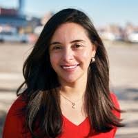 Mayra Castillo's Instagram, Twitter & Facebook