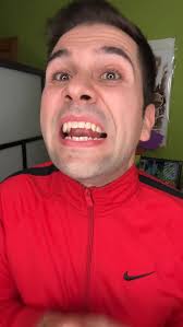 Las medias rotas de los futbolistas.