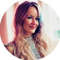 Shirley Mays's Instagram, Twitter & Facebook