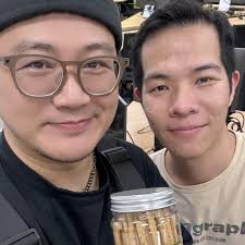 Thanks for everything... 感謝教學相長的好朋友，人來已是最好的禮物…^_^ #龍華文創系