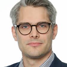 Hur får man en fysiker att skratta?