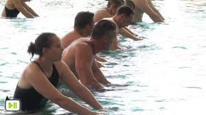 Plongee Dans La Nouvelle Piscine De La Kibitzenau Video Dailymotion