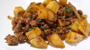Jul 02, 2021 · 100 gr babi cincang 1 batang daun bawang sisir halus 1 sdm saos tiram 1 sdm minyak wijen 1 sdm kecap asin 1/2 sdt garam 1/2 sdt merica. Resep Tumis Daging Kentang Youtube
