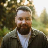 Derrick Lindsay's Instagram, Twitter & Facebook