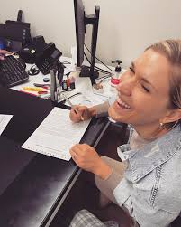 Kelly Easter (@kellyeastermusic) • Instagram photos and videos