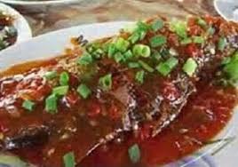 Ikan goreng dengan acar kuning biasanya disajikan di momen istimewa. Bagaimana Cara Memasak Ikan Kerapu Asam Pedas Yang Enak Cara Memasak Masakan Masakan Indonesia