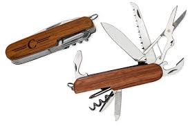 Doesn't he deserve a unique or unusual gift? 12 Best 18th Birthday Gifts For Him That He Definitely Love This Gifts For Men