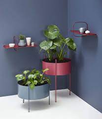 Découvrez notre gamme de produits pots à fleurs d'intérieur à bas prix. Cache Pot Sur Pied Et Support Pour Plante 26 Idees Deco