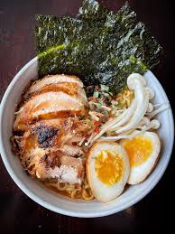 High Protein Instant Ramen - Nong Shim Shin Ramyun spicy ramen, grocery  rotisserie chicken breast, Ajitsuke Tamago & Enoki mushroom (in my attempt  to make my instant ramen healthier) : r/ramen