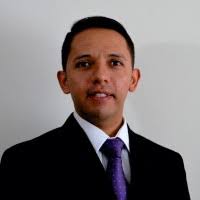 300+ perfiles de «Juan Ferro»