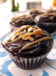 Chocolate Nutella Cupcakes With Chocolate Ganache And Salted Butter Caramel Sauce Chocolate Nutella Snack Cake Cupcake Recipes