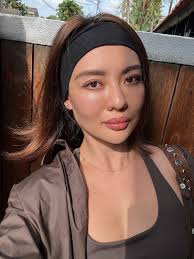 When I wake up tired… 👀 The workouts fuel me 😁