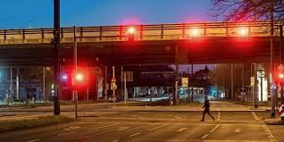 Zusätzlich zu den regelungen für die schulen in nrw gibt es nrw: Corona Region Hannover Verhangt Ausgangssperre Ab Sonnabend