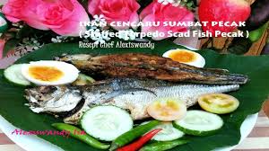 A spicy and tasty fried sambal fish quite common at malay food stalls and hokkien families. Resepi Ikan Cencaru Sumbat Sambal Kelapa Dunia Belajar