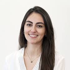 Lindsey Barlow's Instagram, Twitter & Facebook