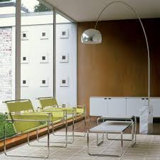 The construction is extremely stable, with materials of exceptional quality. Laccio 2 Coffee Table Marcel Breuer Table