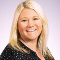 Elaine Hanscom's Instagram, Twitter & Facebook