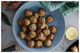 Ikea Released Its Famous Swedish Meatball Recipe Here S How To Make It In 2020 Swedish Meatball Recipes Meatball Recipes Ikea Meatball Recipe