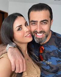 الكاتبة #رنا_الحريري تحتفل بـ عيد...