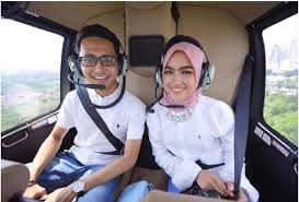 Sufian bin haji suhaimi (born 3 may 1992) is a malaysian singer known for his singles, terakhir (the last) di matamu (in your eyes) and mencuba (trying). Elfira Loy Is Officially Off The Market Lipstiq Com