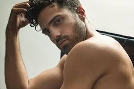 Βόλτα και ψώνια στο κολωνάκι! Kwnstantinos Argyros H Hot Emfanish Toy Sto Instagram 24sports News