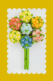 cupcake flower bouquet using russian piping tips a